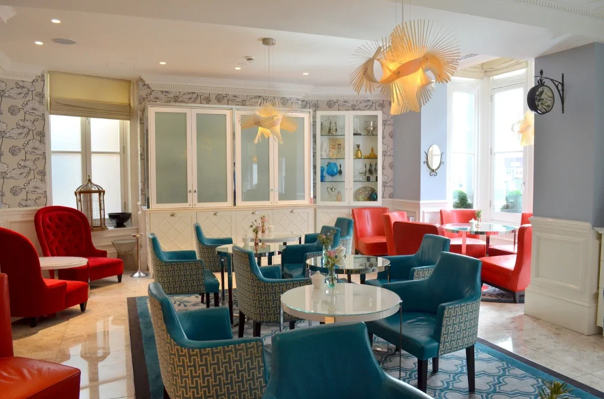 Science Afternoon Tea at The Ampersand Hotel
