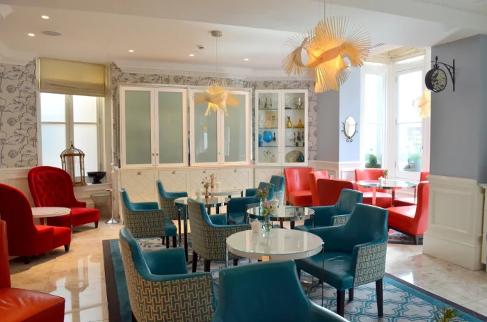 Science Afternoon Tea at The Ampersand Hotel