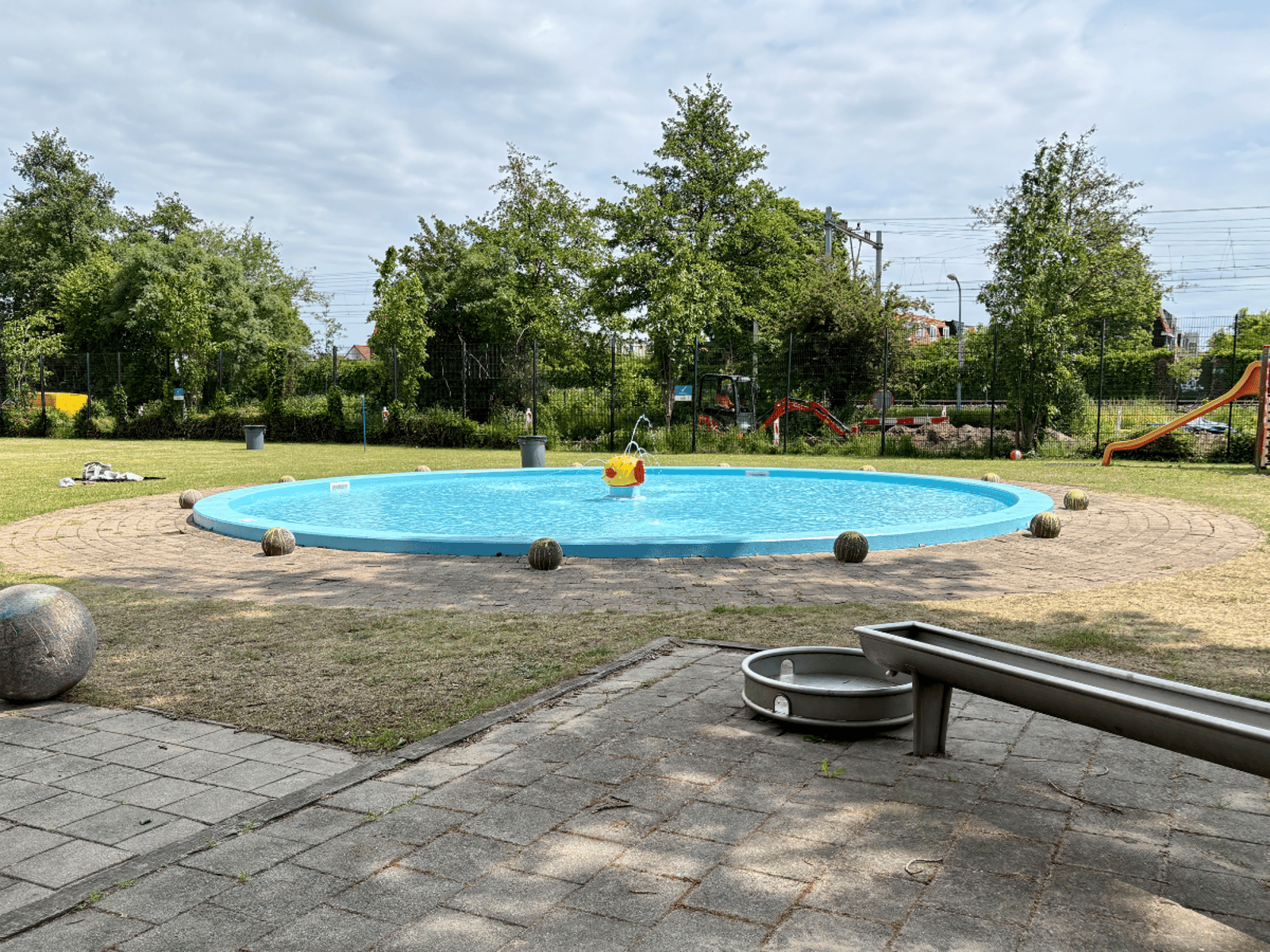 Houtvaart swimming pool
