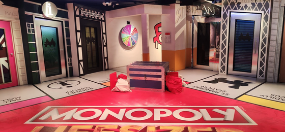 Monopoly Lifesized