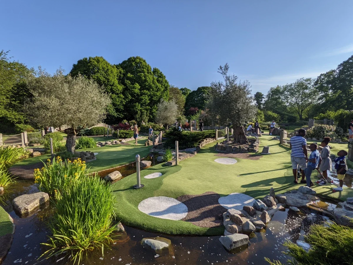 Putt In The Park Acton