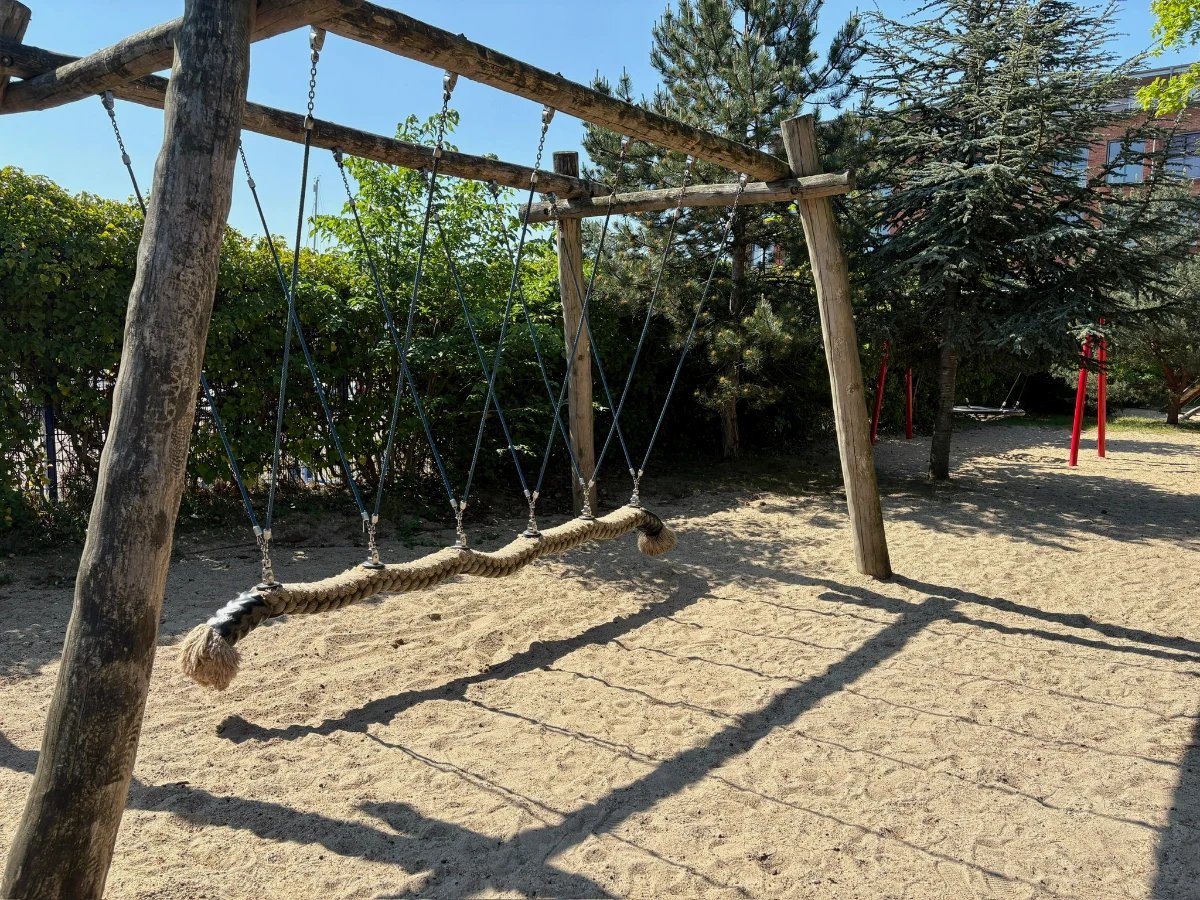 Large rope swing on wooden frame