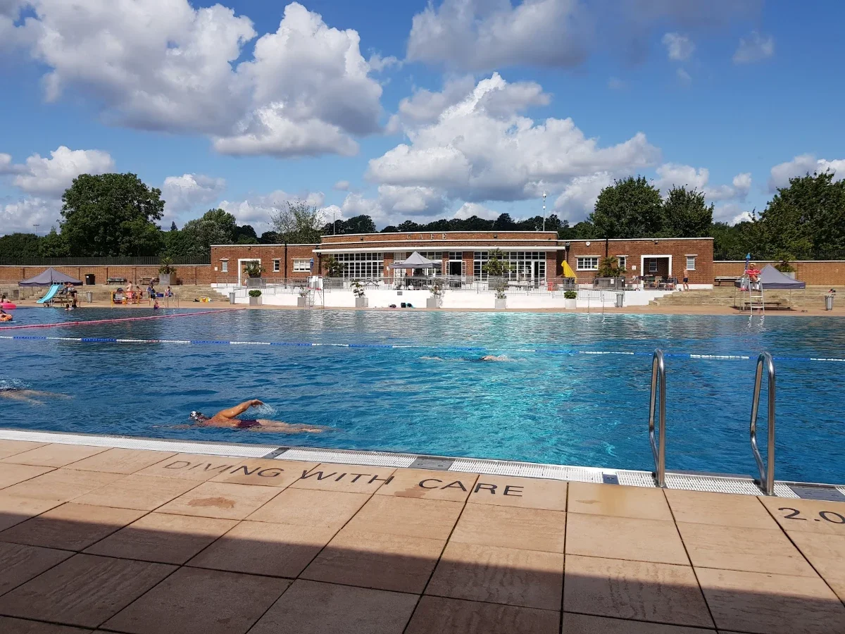 Parliament Hill Fields Lido