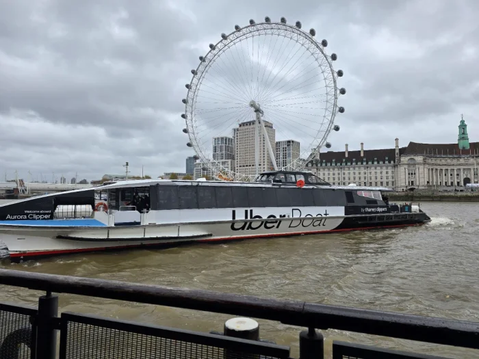Uber Boat by Thames Clippers - Putney Pier